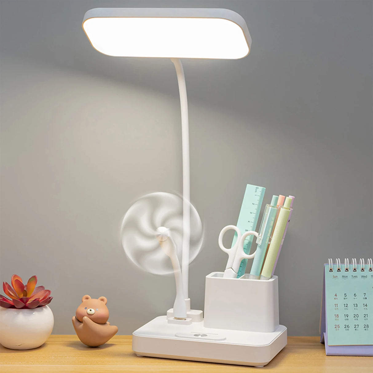 Luminaria 3 em 1 - Luminaria + Ventilador + Porta Canetas